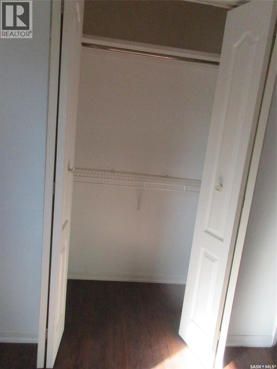 858 Worobetz Crescent N, Regina, Saskatchewan  S4X 2C3 - Photo 30 - SK050857