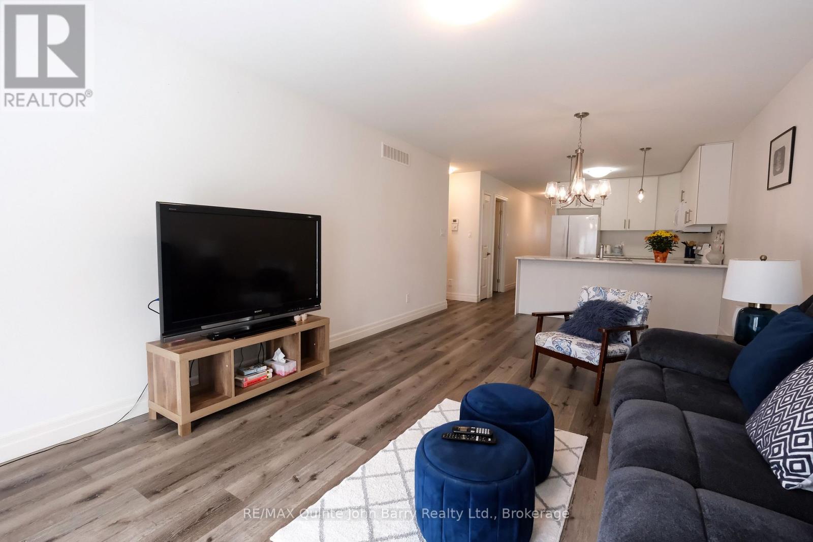 25 Hillside Meadow Drive, Quinte West, Ontario  K8V 0J5 - Photo 12 - X13884056