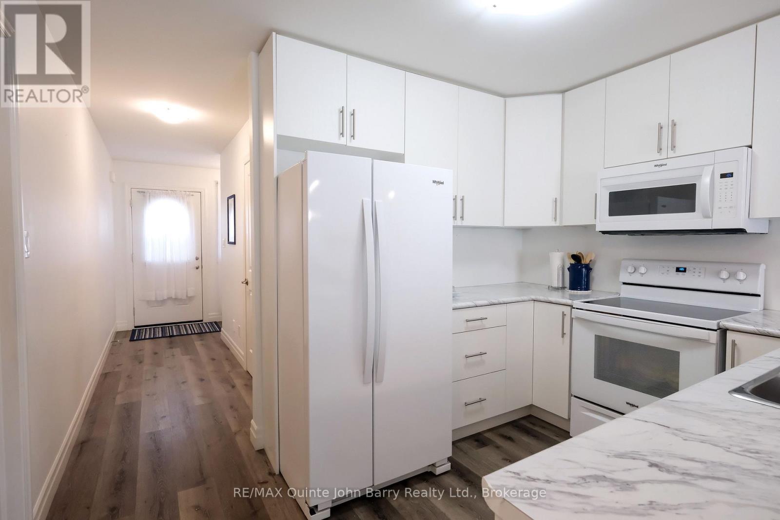 25 Hillside Meadow Drive, Quinte West, Ontario  K8V 0J5 - Photo 8 - X13884056