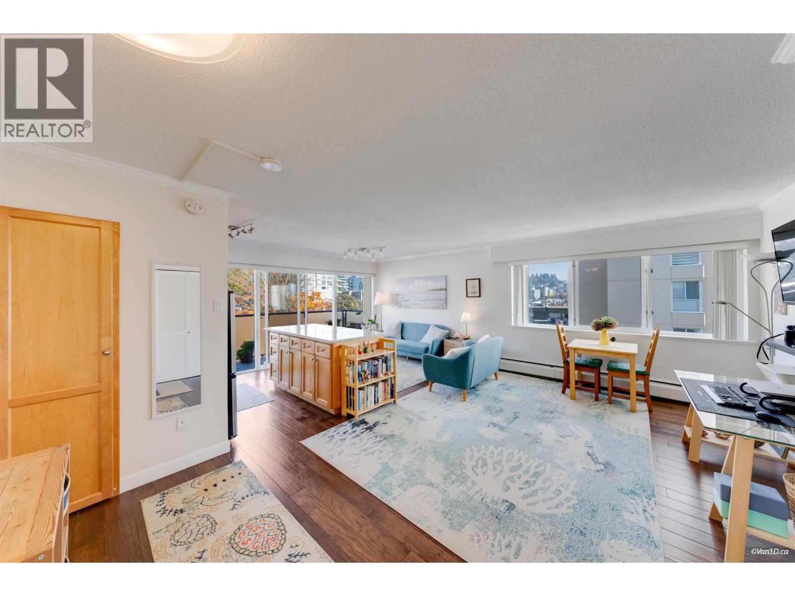 403 1845 Bellevue Avenue, West Vancouver, British Columbia  V7V 1B2 - Photo 9 - R3174361