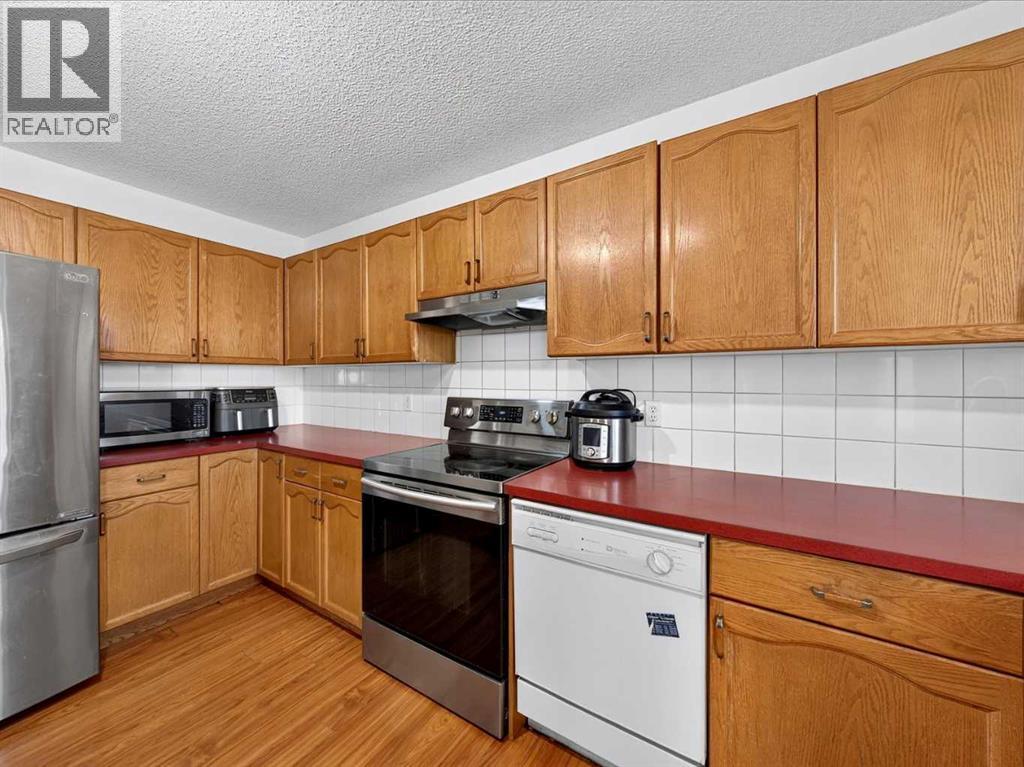 421 Martindale Drive NE, Calgary, Alberta  T3J 3Z8 - Photo 18 - A2351246