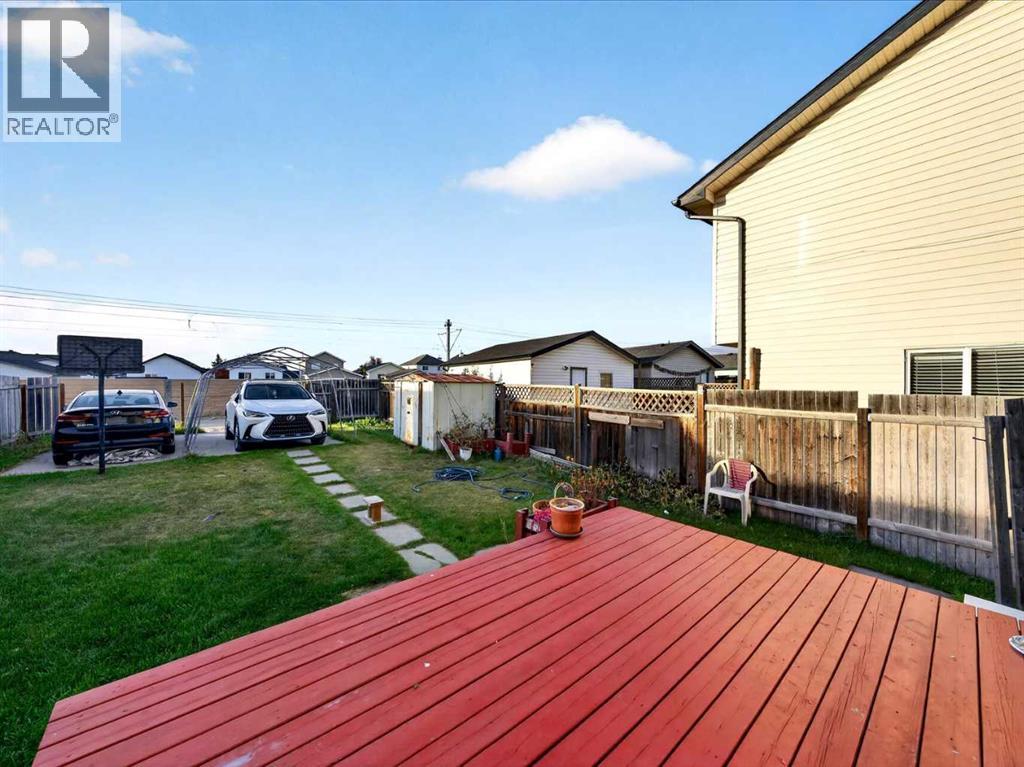 421 Martindale Drive NE, Calgary, Alberta  T3J 3Z8 - Photo 25 - A2351246