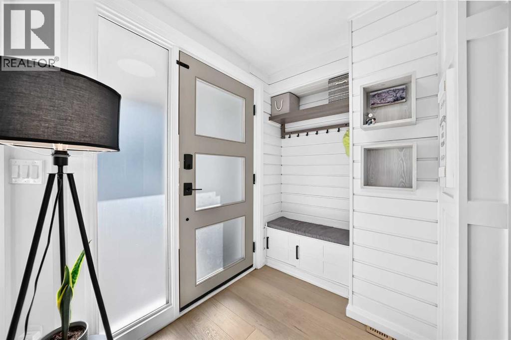 430 56 Avenue Sw, Calgary, Alberta  T2V 0G5 - Photo 5 - A2348906