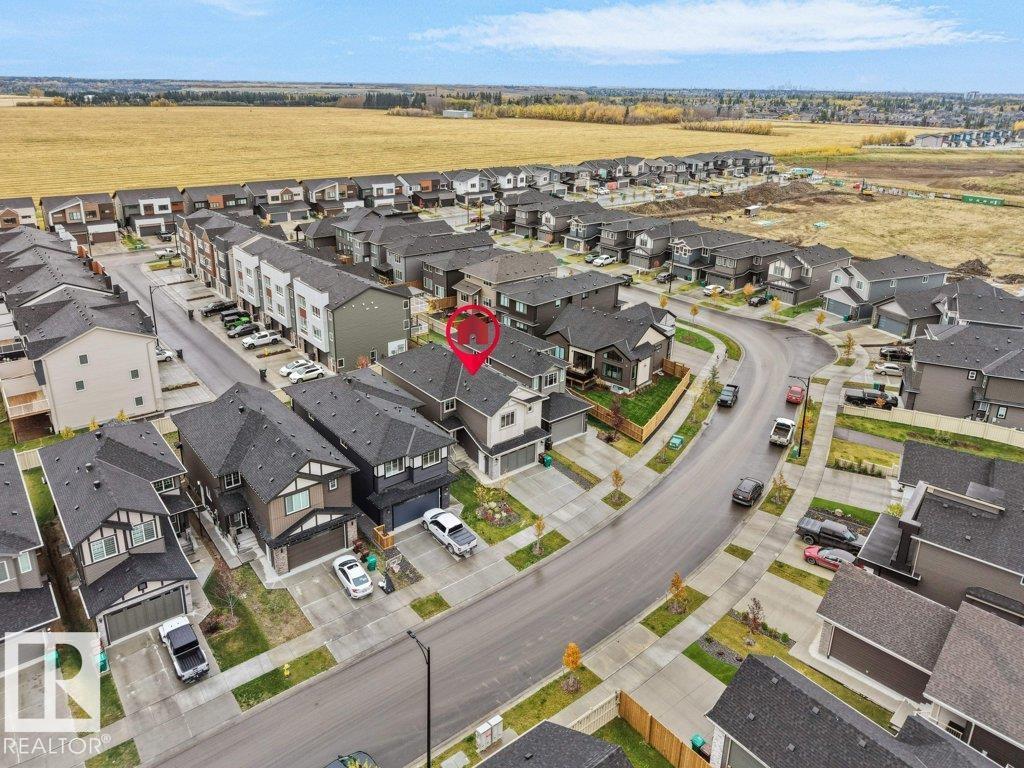 92 Edgefield WY