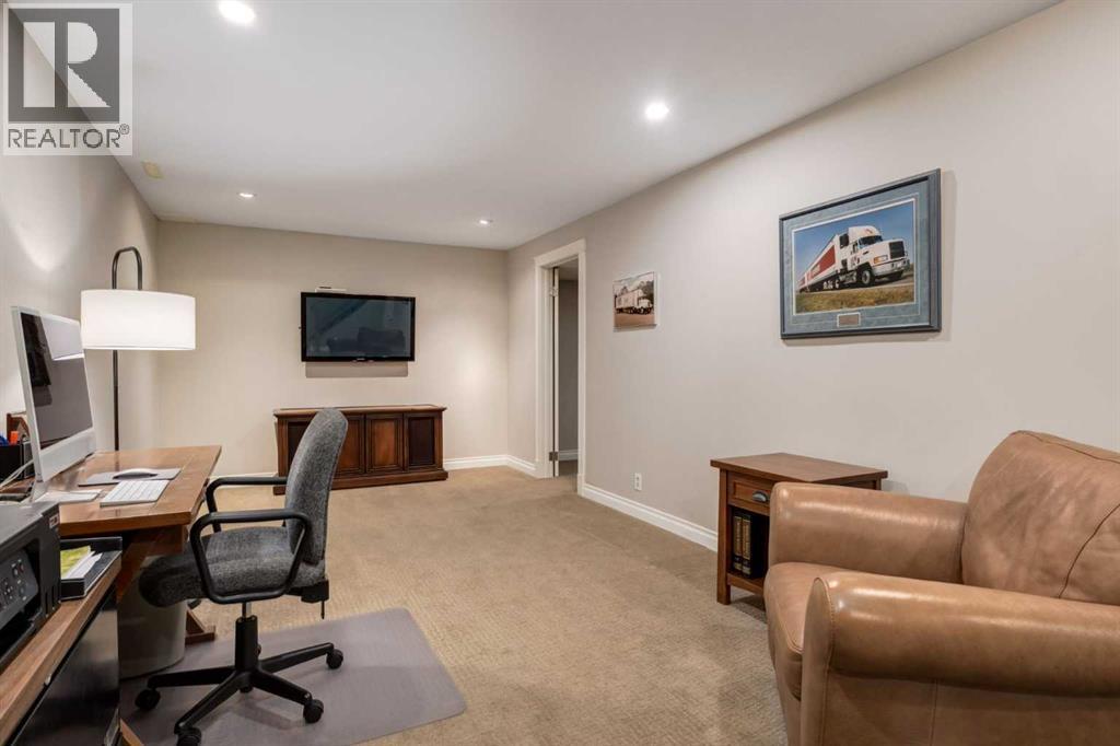 10723 Maplebend Drive SE, Calgary, Alberta  T2J 1X3 - Photo 33 - A2351261