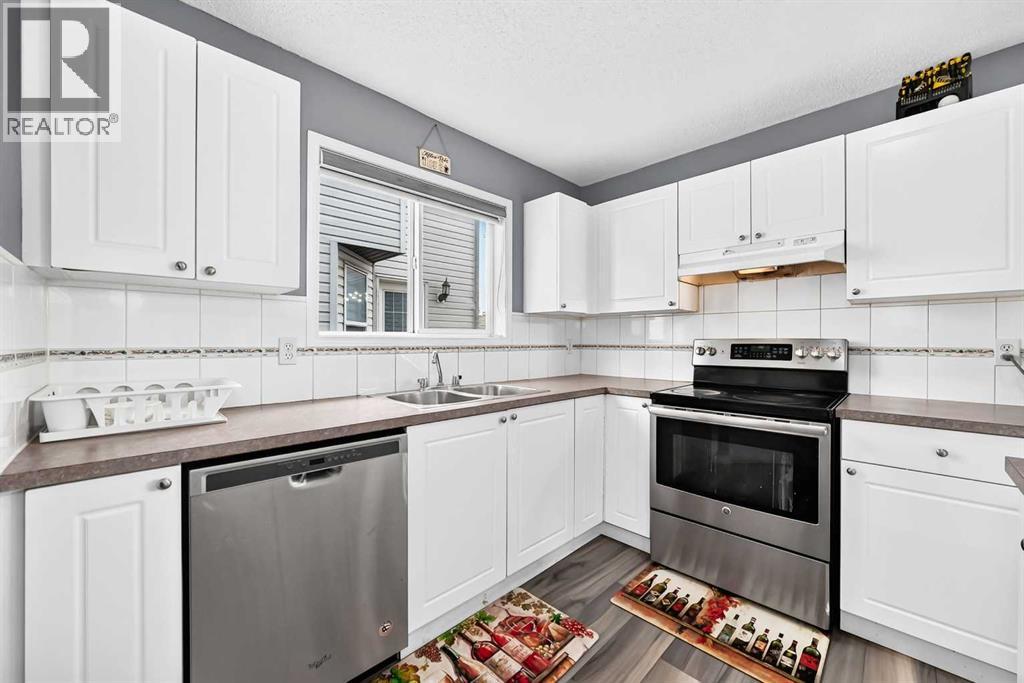 197 Tarington Close NE, Calgary, Alberta  T3J 3V7 - Photo 6 - A2351435