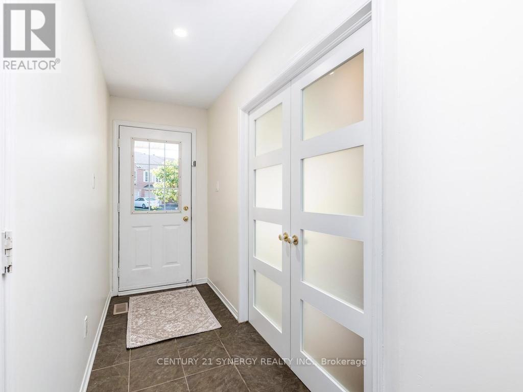 128 Macassa Circle, Ottawa, Ontario  K2T 1J9 - Photo 3 - X13884070