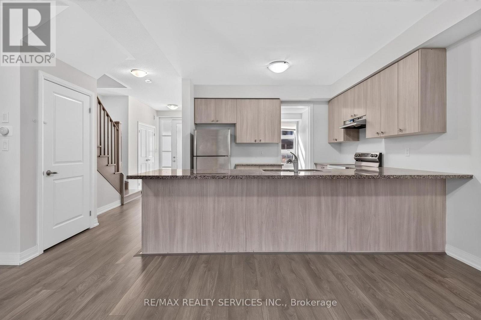 225 Coronation Road, Whitby, Ontario  L1P 0H6 - Photo 14 - E13879446