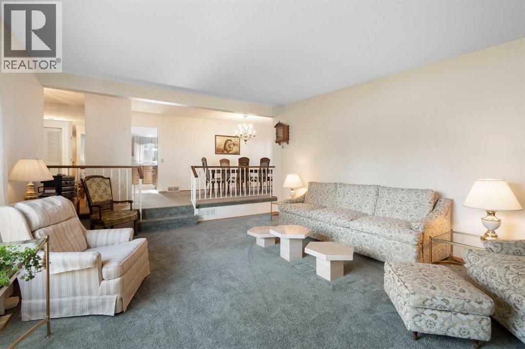 6807 Silverdale Road NW, Calgary, Alberta  T3B 3N3 - Photo 8 - A2351415
