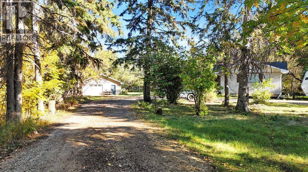 22 College Park Close, Red Deer, Alberta  T4P 0M7 - Photo 4 - A2349555
