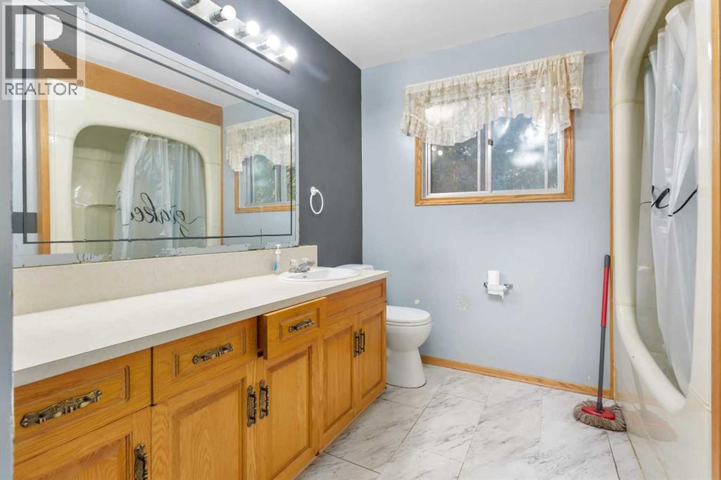 22 College Park Close, Red Deer, Alberta  T4P 0M7 - Photo 13 - A2349555