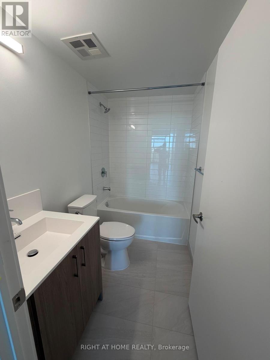 2320 - 4010 Eglinton Avenue W, Toronto, Ontario  M9A 0G5 - Photo 10 - W13883958