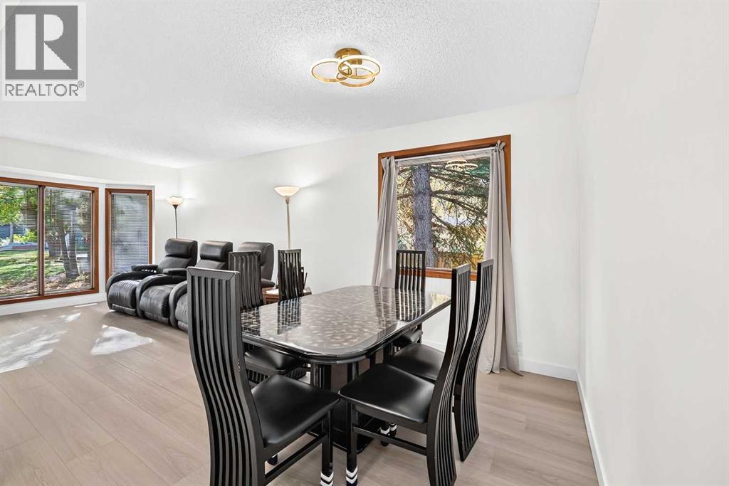 36 Berkshire Mews Nw, Calgary, Alberta  T3K 1Z6 - Photo 13 - A2350222