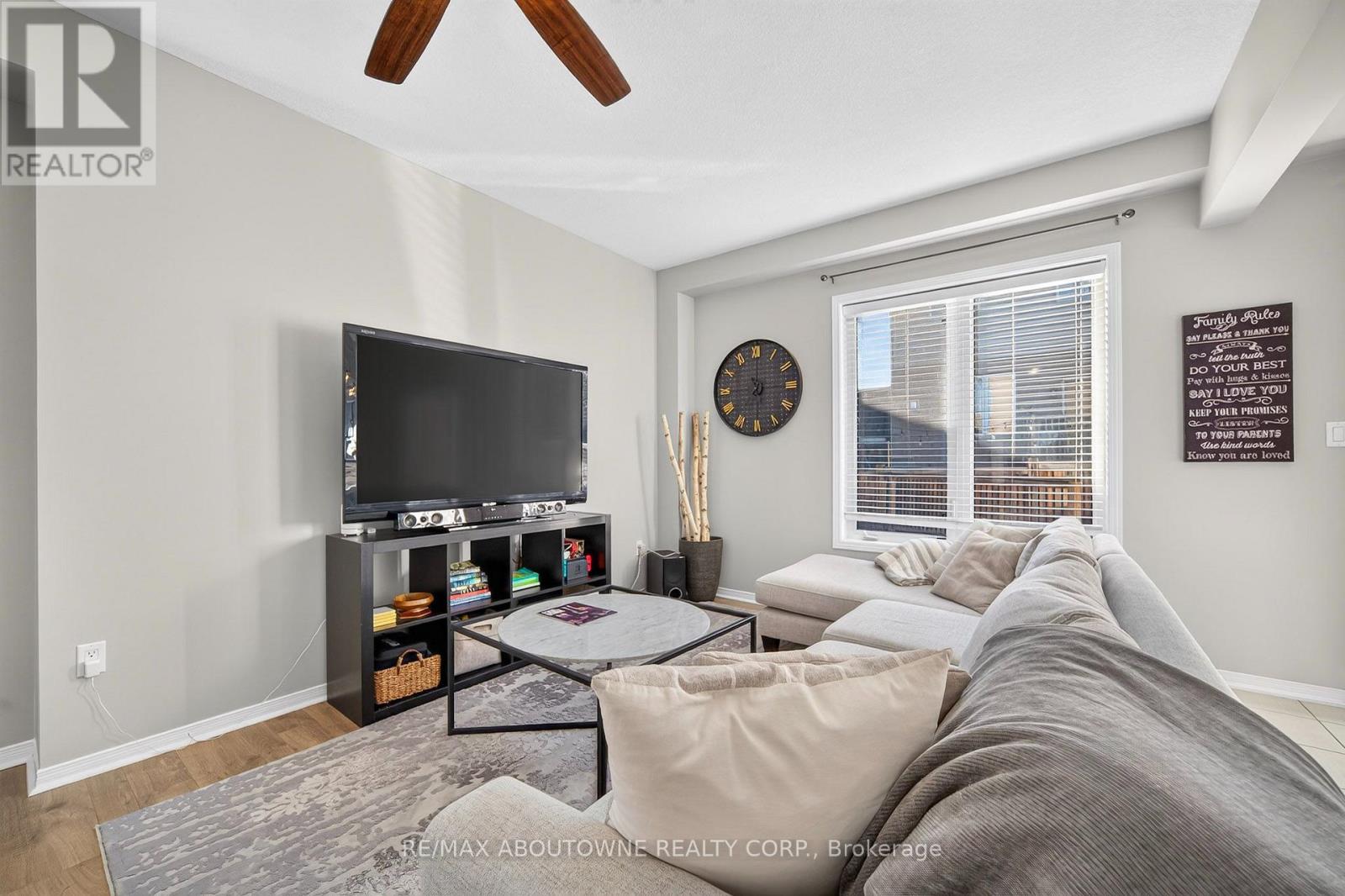 21 - 170 Palacebeach Trail, Hamilton (Lakeshore), Ontario  L8E 0H2 - Photo 6 - X13884114