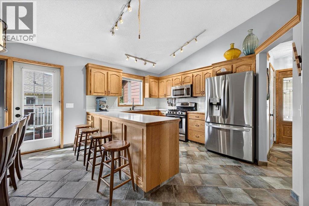 5 Sunset Crescent, Okotoks, Alberta  T1S 1M6 - Photo 8 - A2349812