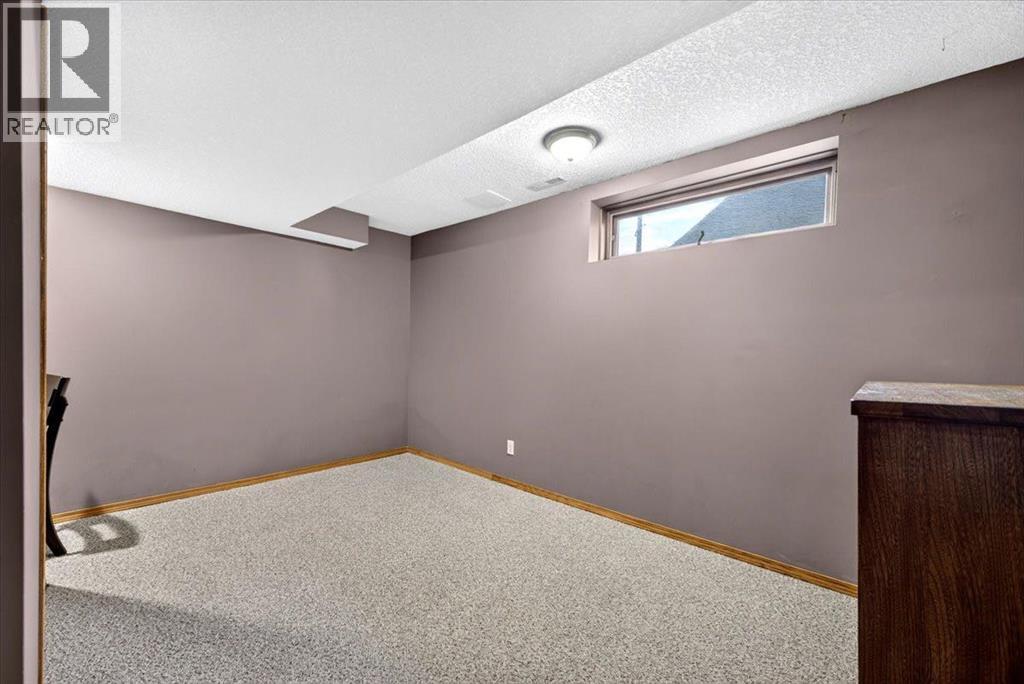 5 Sunset Crescent, Okotoks, Alberta  T1S 1M6 - Photo 32 - A2349812