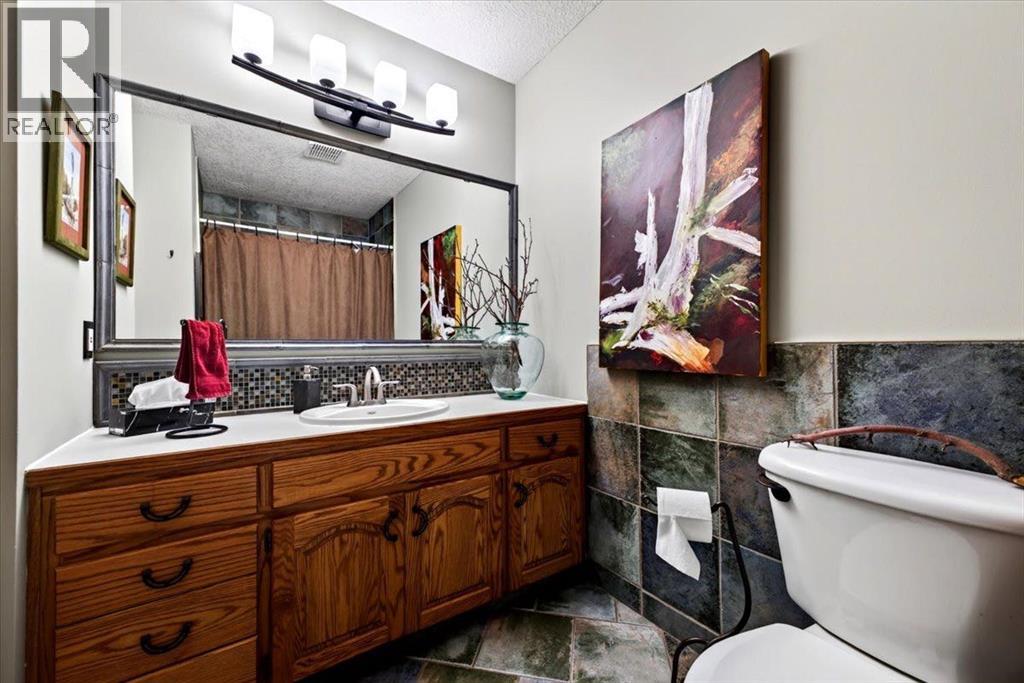 5 Sunset Crescent, Okotoks, Alberta  T1S 1M6 - Photo 20 - A2349812