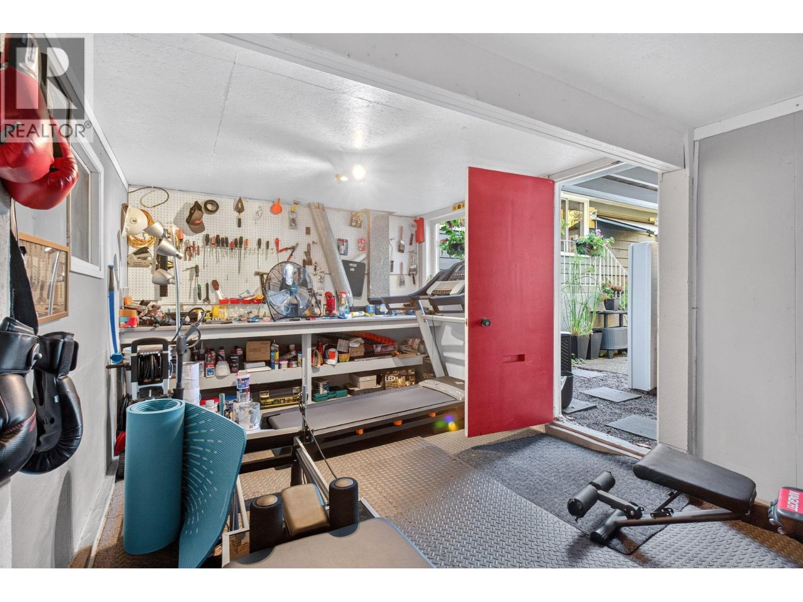 674 Blueridge Avenue, North Vancouver, British Columbia  V7R 2J3 - Photo 30 - R3174344
