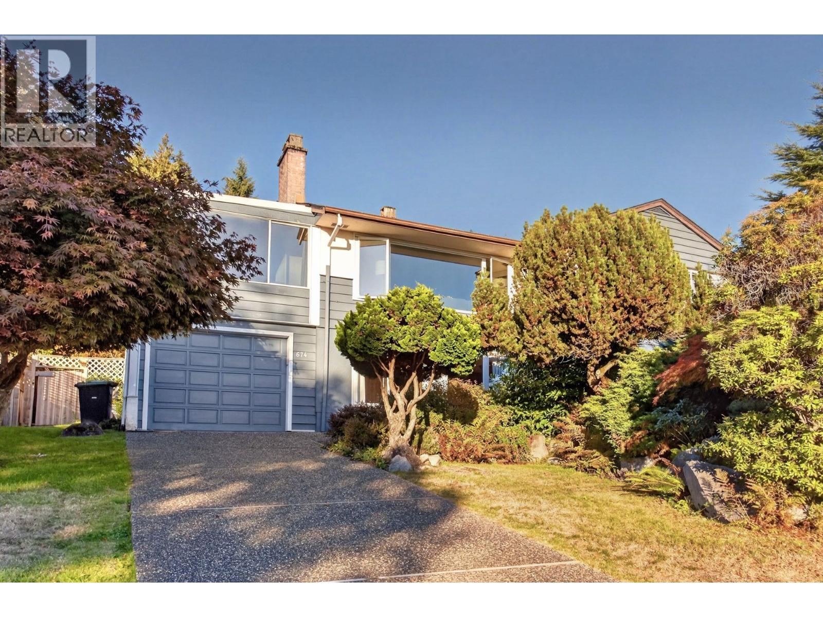 674 Blueridge Avenue, North Vancouver, British Columbia  V7R 2J3 - Photo 34 - R3174344