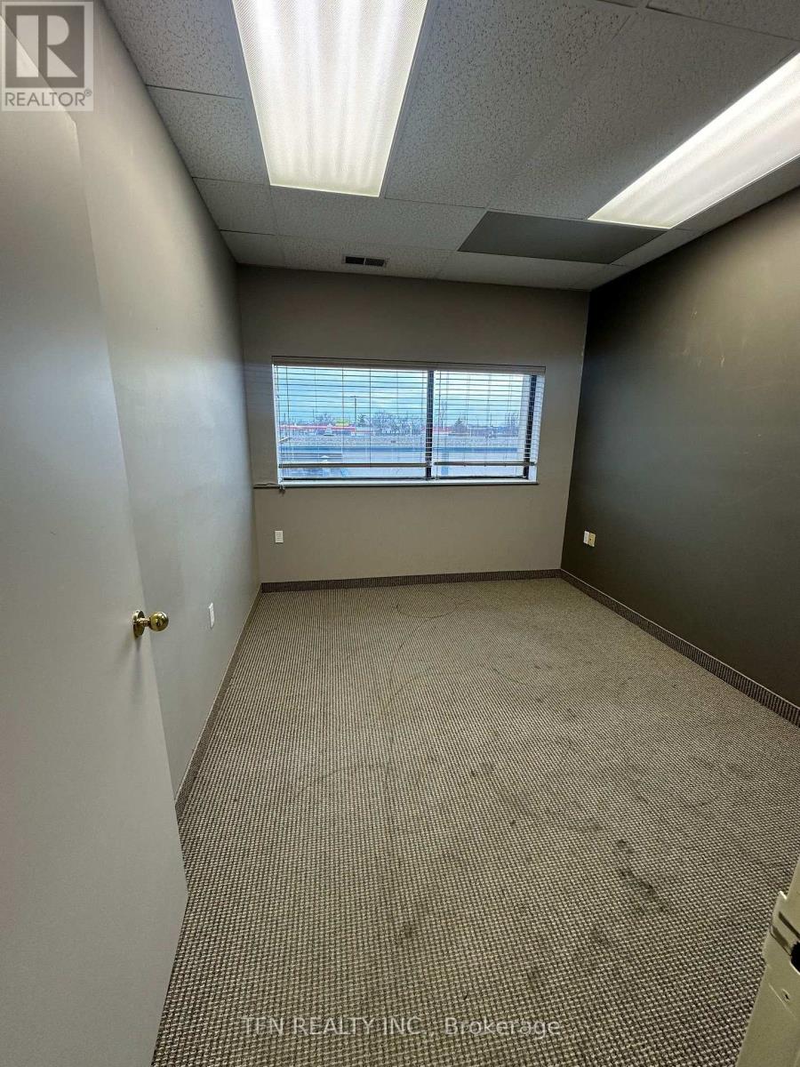 201 - 7610 Tecumseh Road, Windsor, Ontario  N8T 1E9 - Photo 9 - X13872206