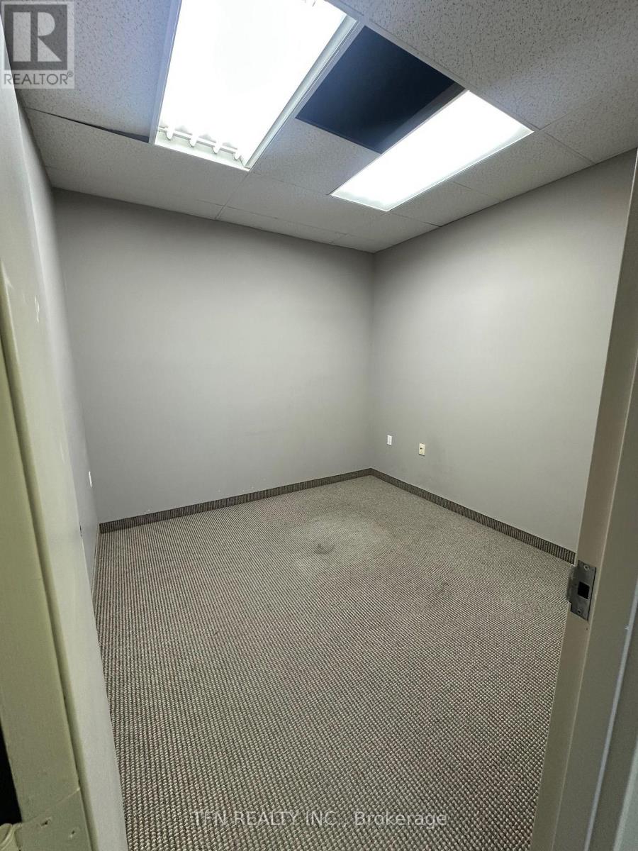 201 - 7610 Tecumseh Road, Windsor, Ontario  N8T 1E9 - Photo 8 - X13872206