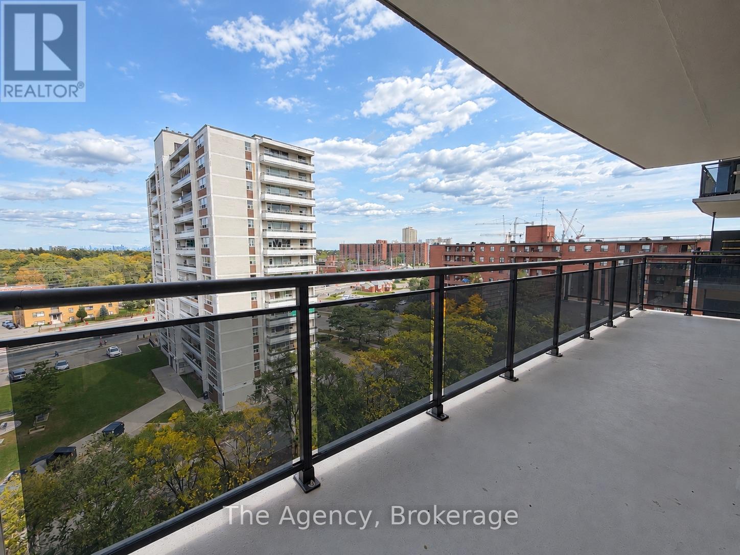 805 - 45 Paisley Boulevard W, Mississauga (Cooksville), Ontario  L5B 1E4 - Photo 14 - W13884148