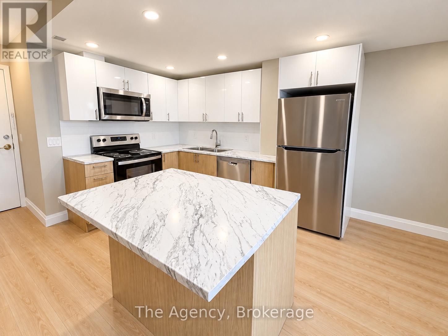 905 - 45 Paisley Boulevard W, Mississauga, Ontario  L5B 1E4 - Photo 6 - W13884150