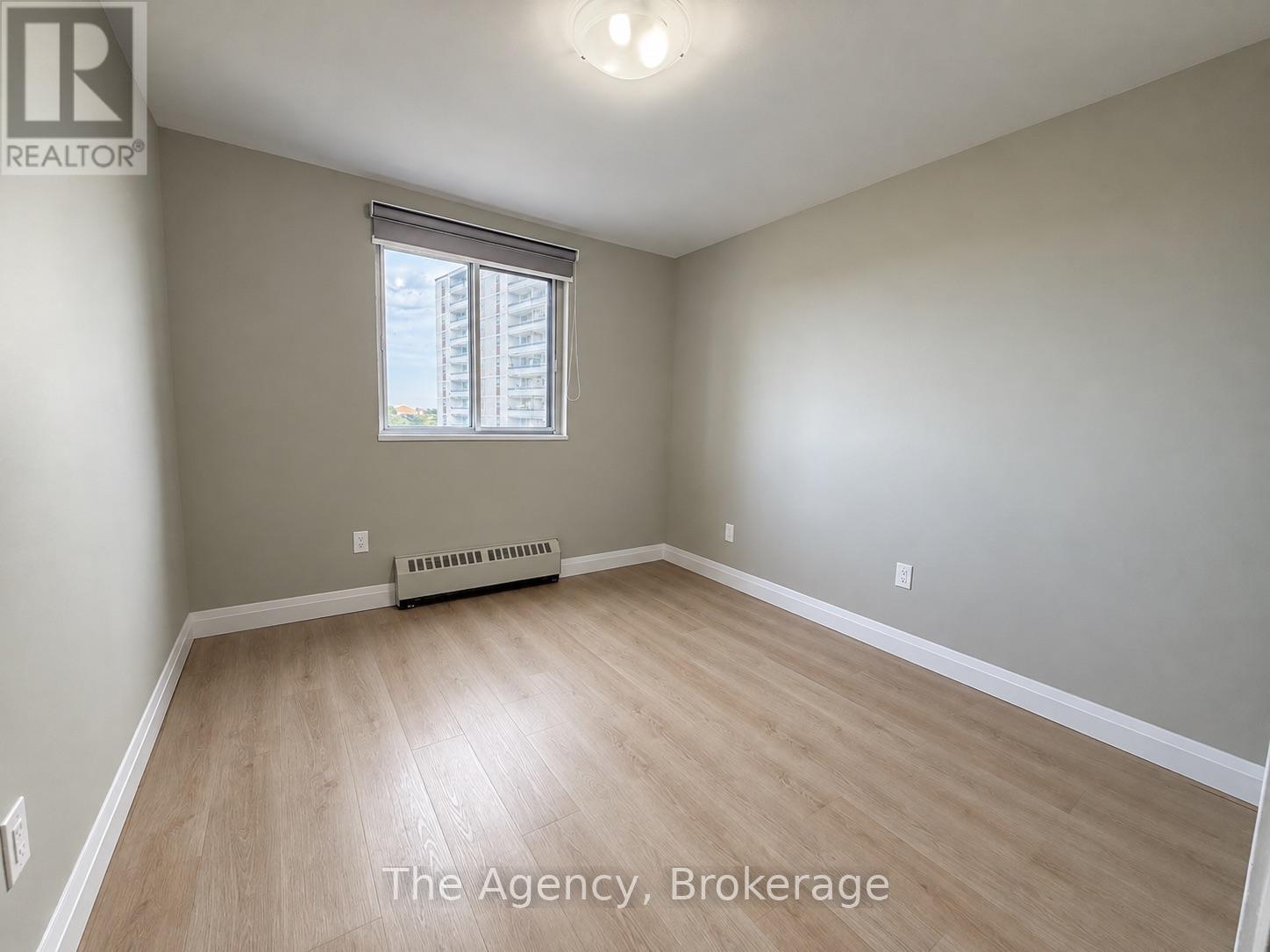 609 - 45 Paisley Boulevard W, Mississauga, Ontario  L5B 1E4 - Photo 9 - W13884152