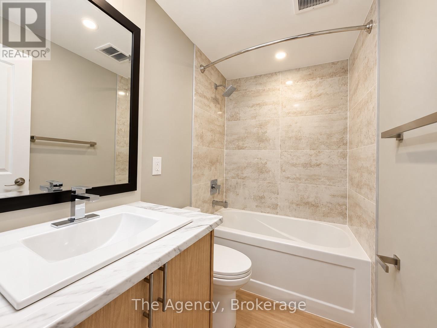 808 - 45 Paisley Boulevard W, Mississauga, Ontario  L5B 1E4 - Photo 11 - W13884156