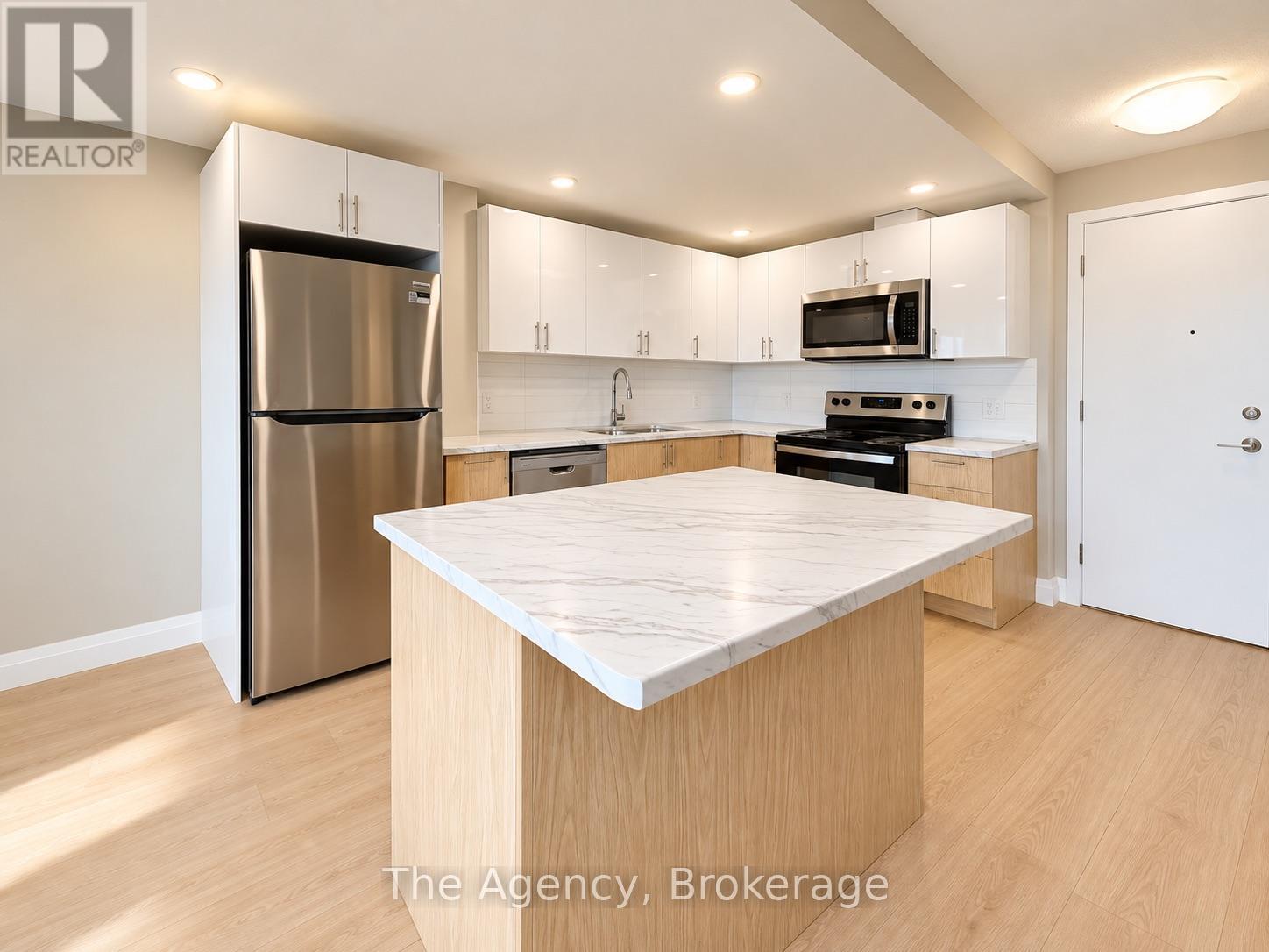 808 - 45 Paisley Boulevard W, Mississauga, Ontario  L5B 1E4 - Photo 7 - W13884156