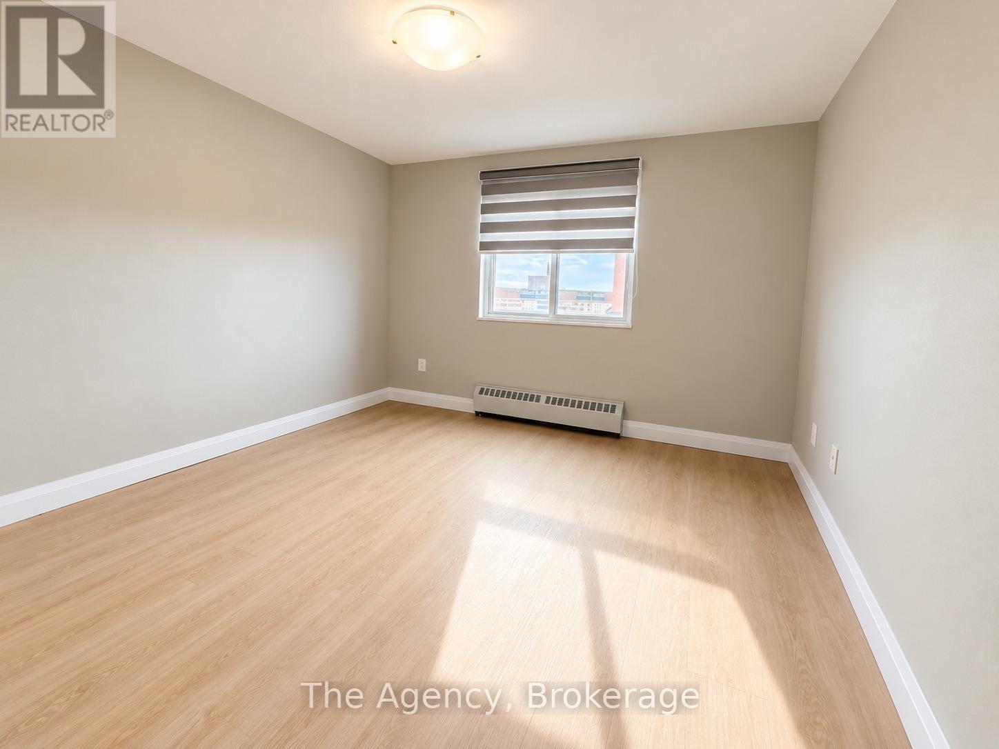 808 - 45 Paisley Boulevard W, Mississauga, Ontario  L5B 1E4 - Photo 9 - W13884156