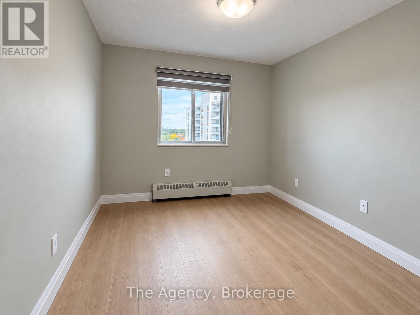 1009 - 45 Paisley Boulevard W, Mississauga, Ontario  L5B 1E4 - Photo 12 - W13884158