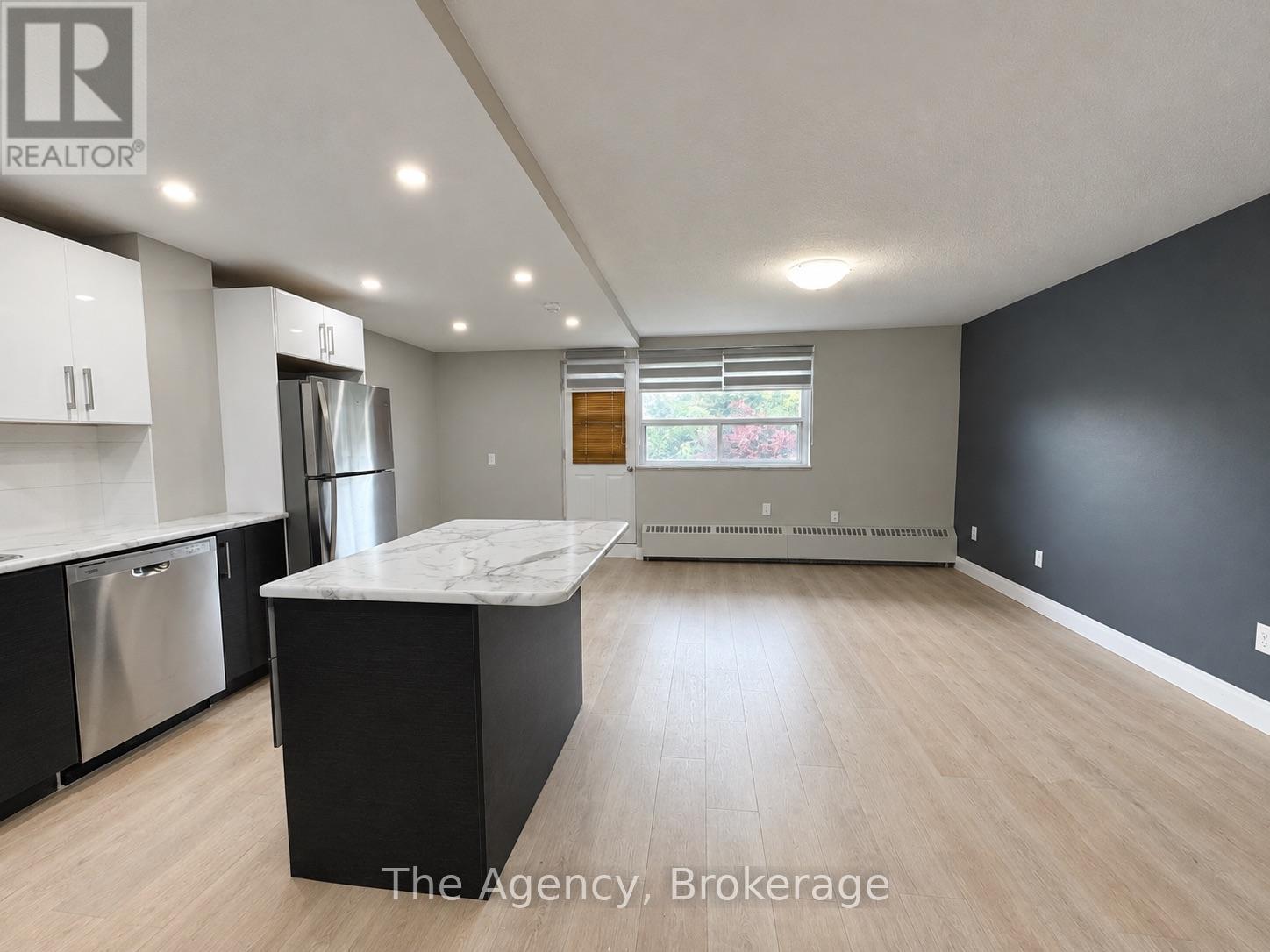 504 - 45 Paisley Boulevard W, Mississauga (Cooksville), Ontario  L5B 1E4 - Photo 7 - W13884160