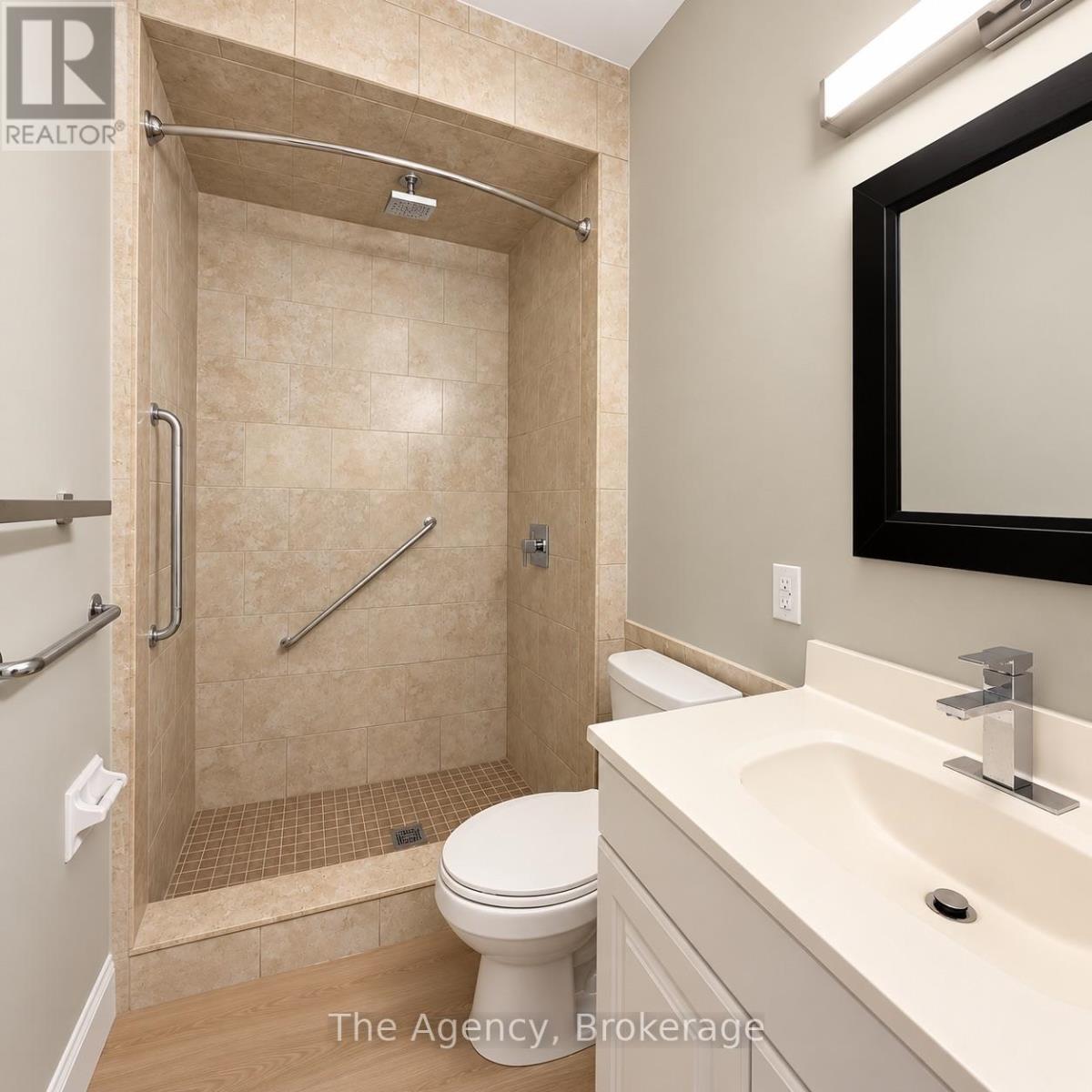 102 - 45 Paisley Boulevard W, Mississauga, Ontario  L5B 1E4 - Photo 11 - W13884166