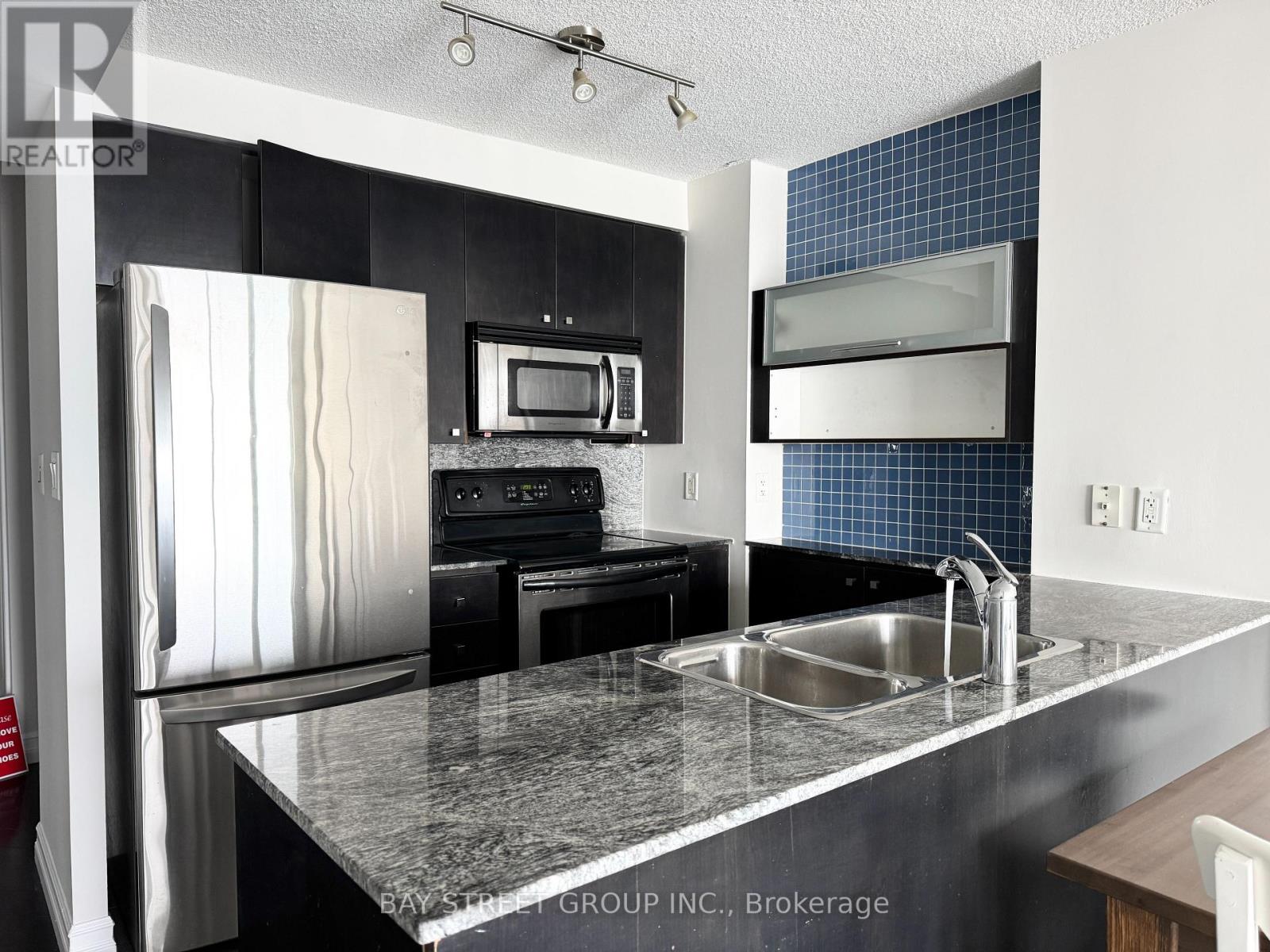 3912 - 11 Brunel Court, Toronto, Ontario  M5V 3Y3 - Photo 7 - C13884184