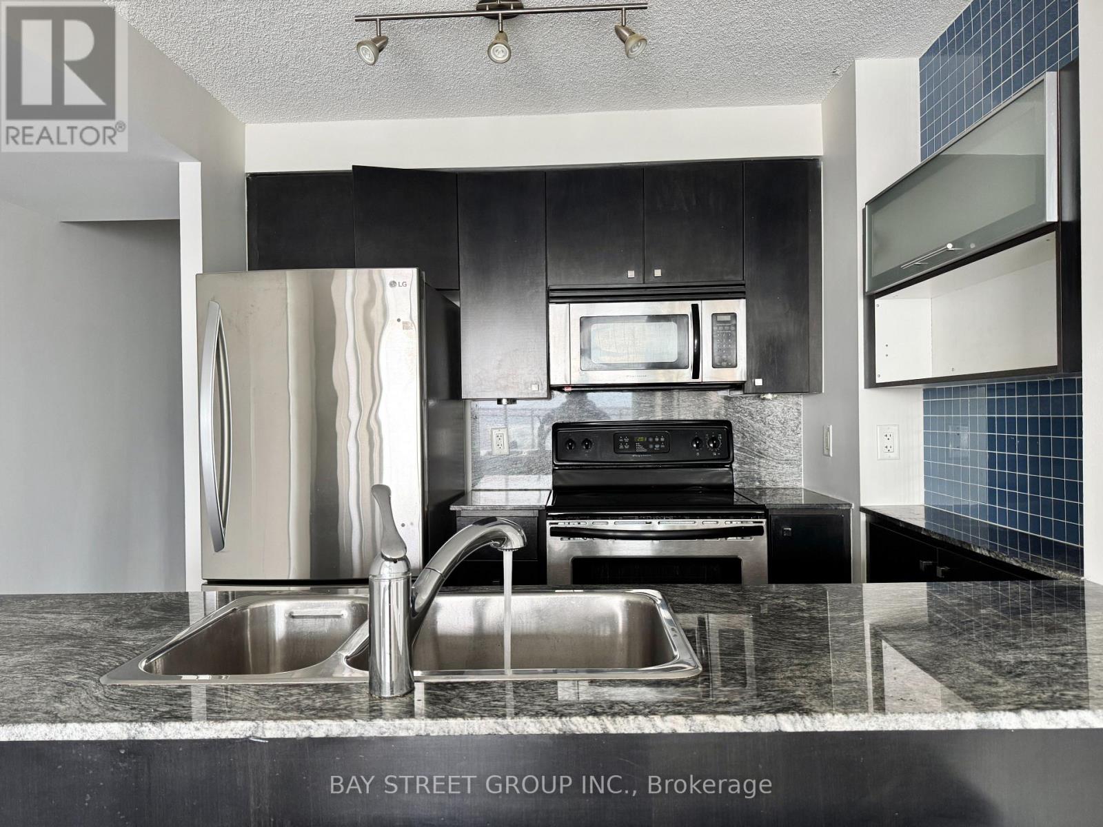 3912 - 11 Brunel Court, Toronto, Ontario  M5V 3Y3 - Photo 9 - C13884184