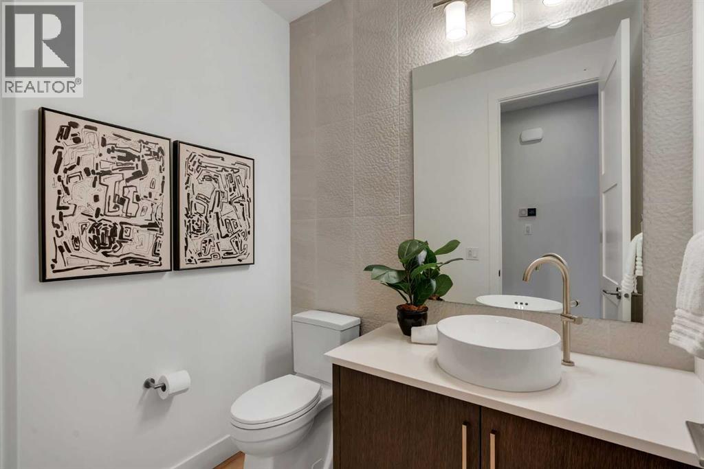 27, 130 Discovery Drive SW
