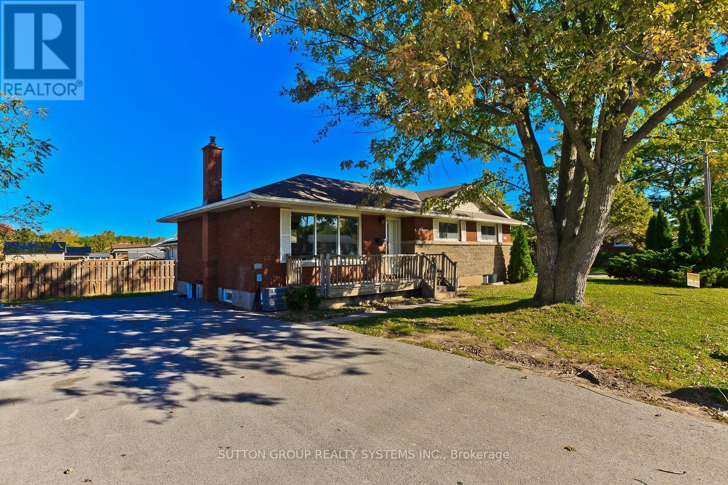 40 Jacobson Avenue, St. Catharines, Ontario  L2T 2Z7 - Photo 2 - X13879716