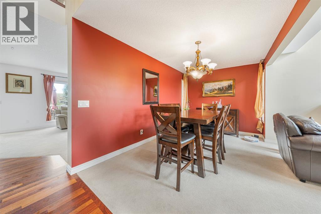 240 Everglade Circle SW, Calgary, Alberta  T2Y 4N5 - Photo 14 - A2351224
