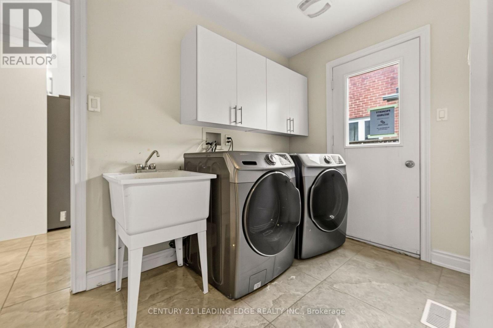 922 Snowbird Street, Oshawa, Ontario  L1J 8J8 - Photo 16 - E13815828