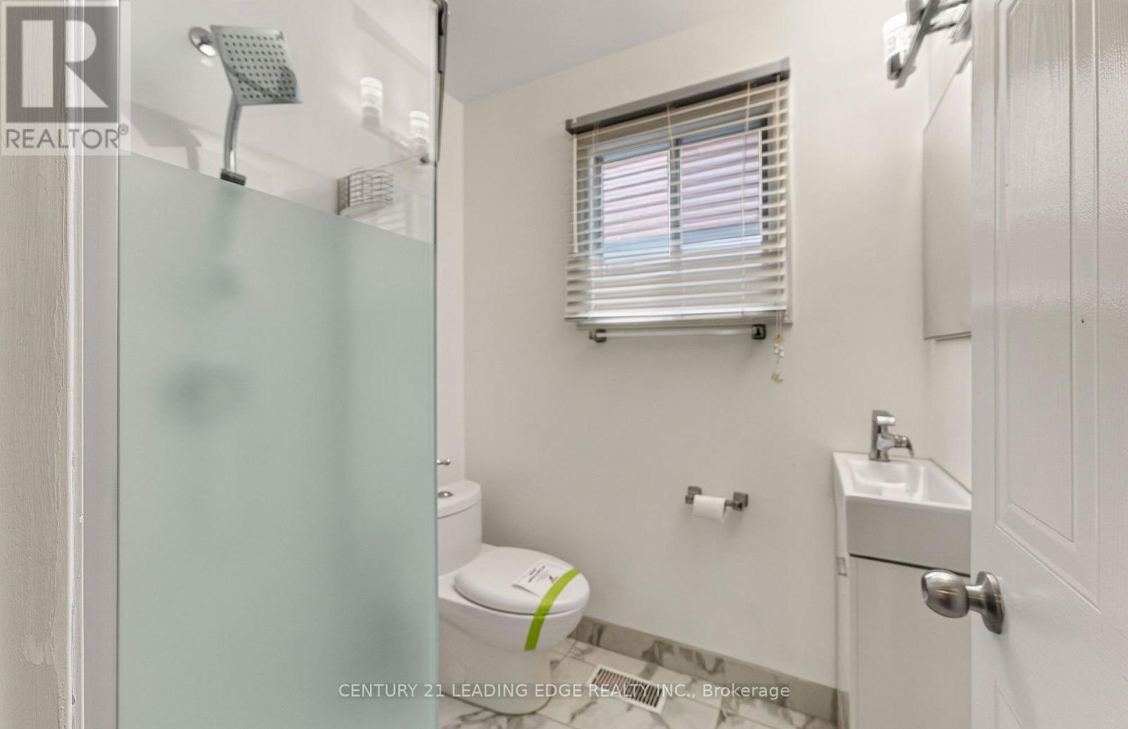 922 Snowbird Street, Oshawa, Ontario  L1J 8J8 - Photo 15 - E13815828