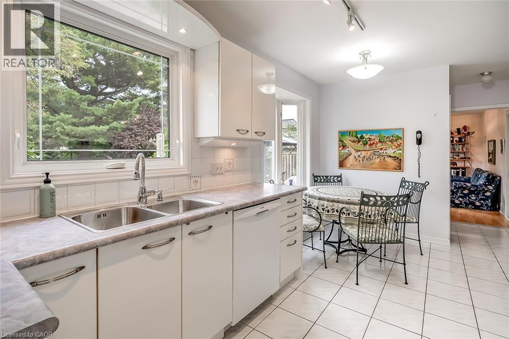 283 Belvenia Road, Burlington, Ontario  L7L 2G5 - Photo 16 - 40868738