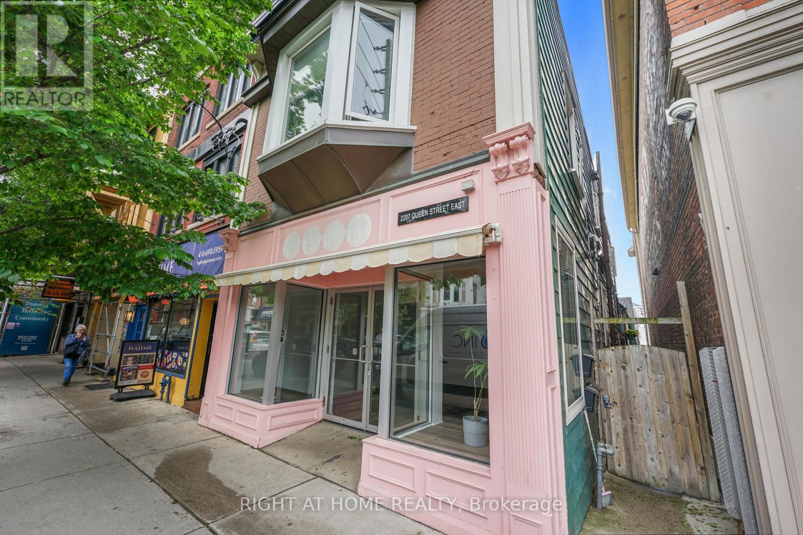 2 - 2207 QUEEN STREET E, Toronto, Ontario