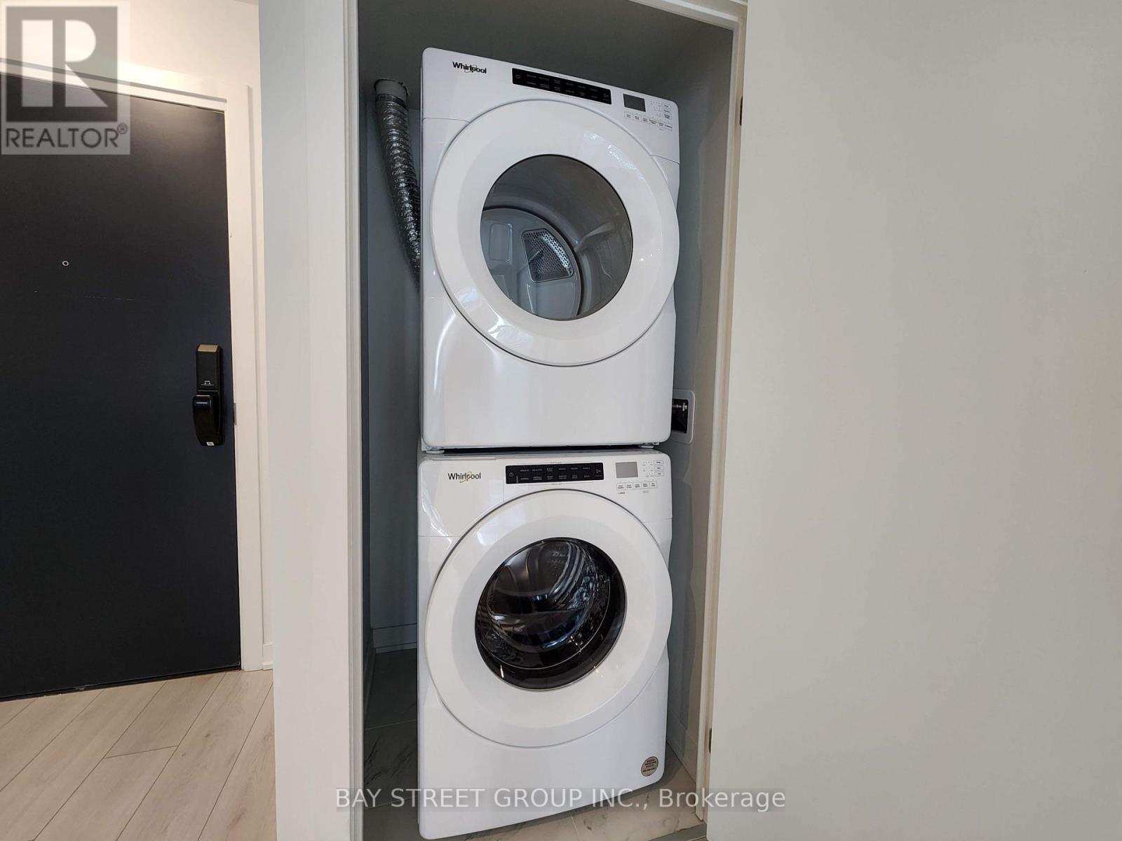 521 - 395 Dundas Street W, Oakville, Ontario  L6M 5R8 - Photo 12 - W13884236