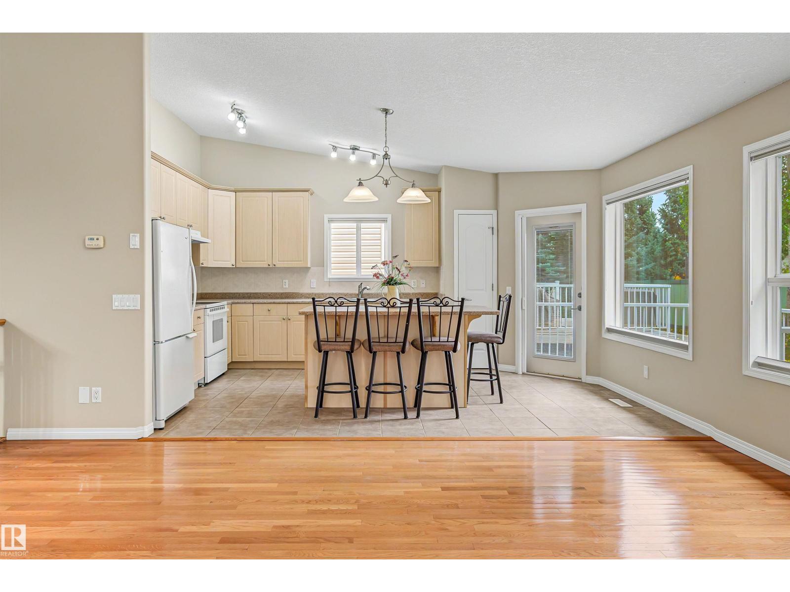 #6 2031 BRENNAN CR NW