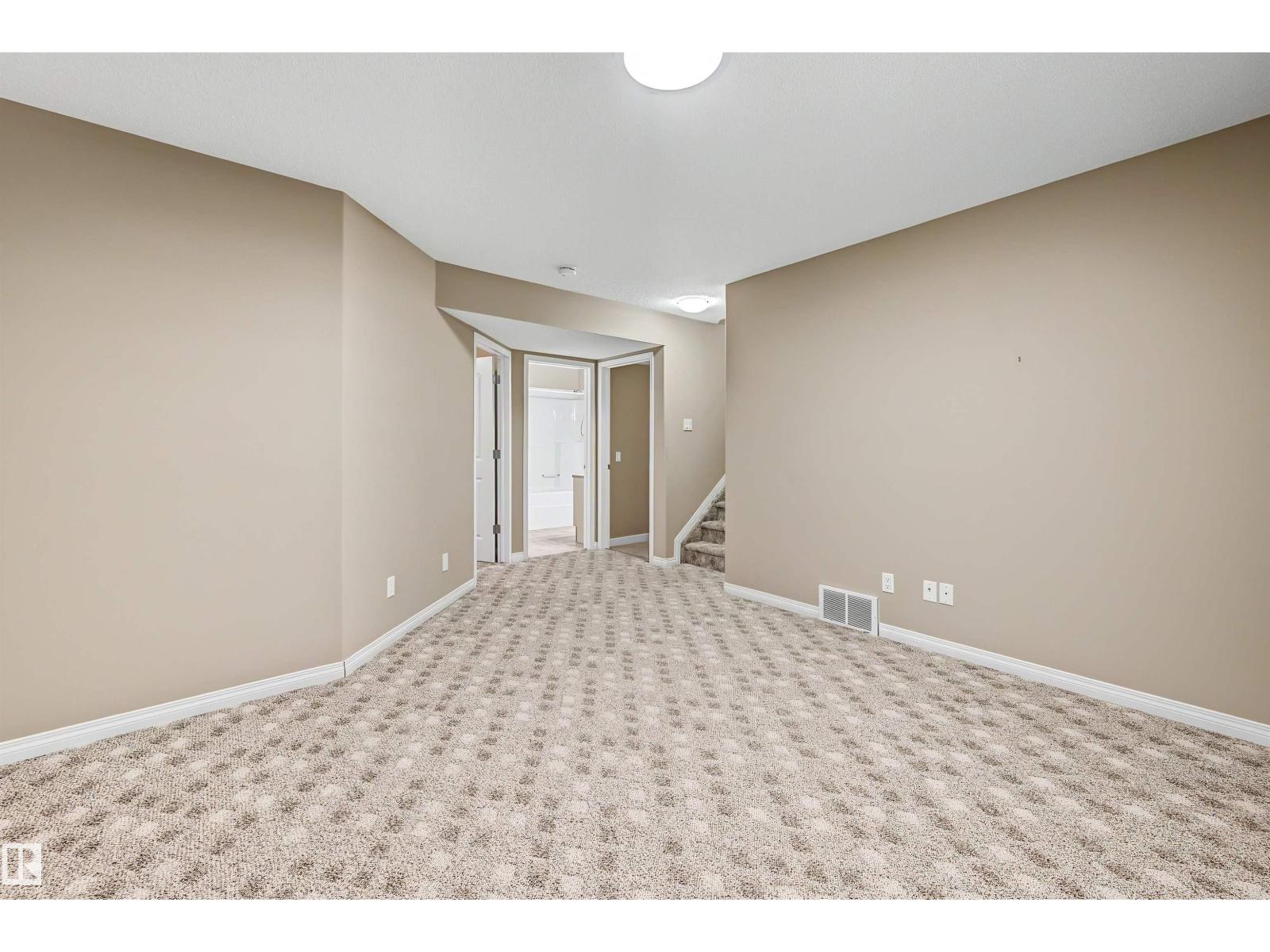 #6 2031 BRENNAN CR NW