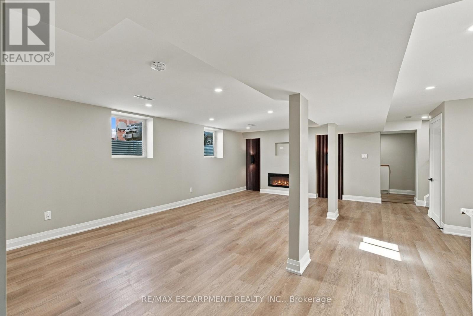 Lower - 46 Bobolink Road, Hamilton, Ontario  L9A 2P4 - Photo 6 - X13884248