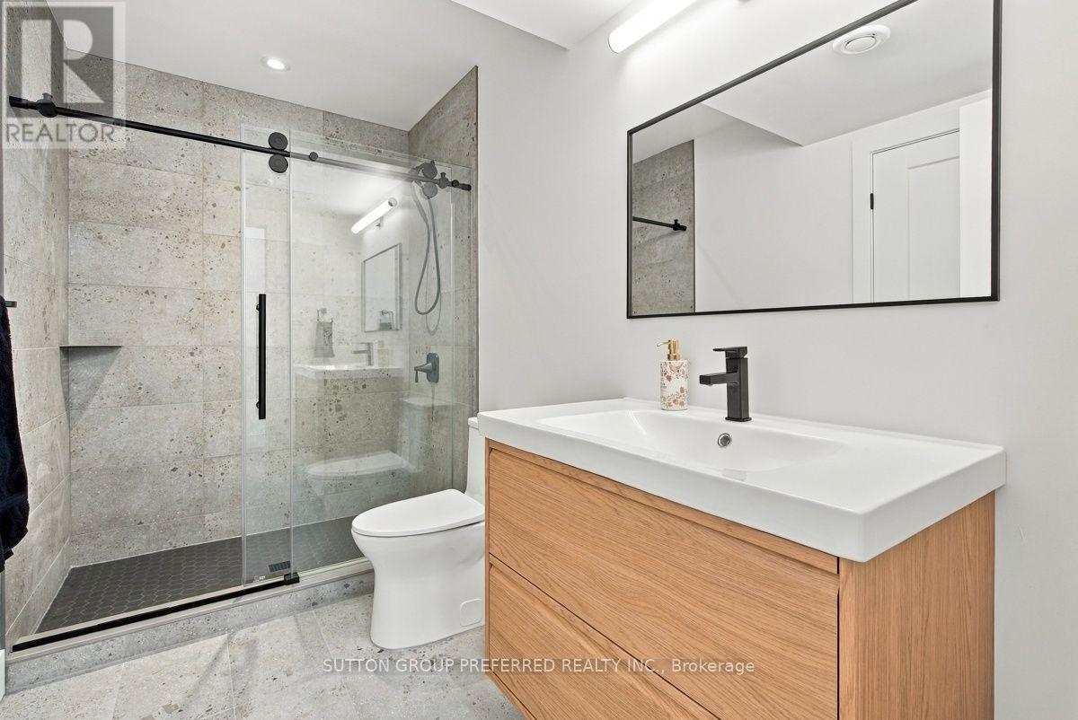 1928 Trailsway Drive, London South, Ontario  N6K 0K7 - Photo 40 - X13874906