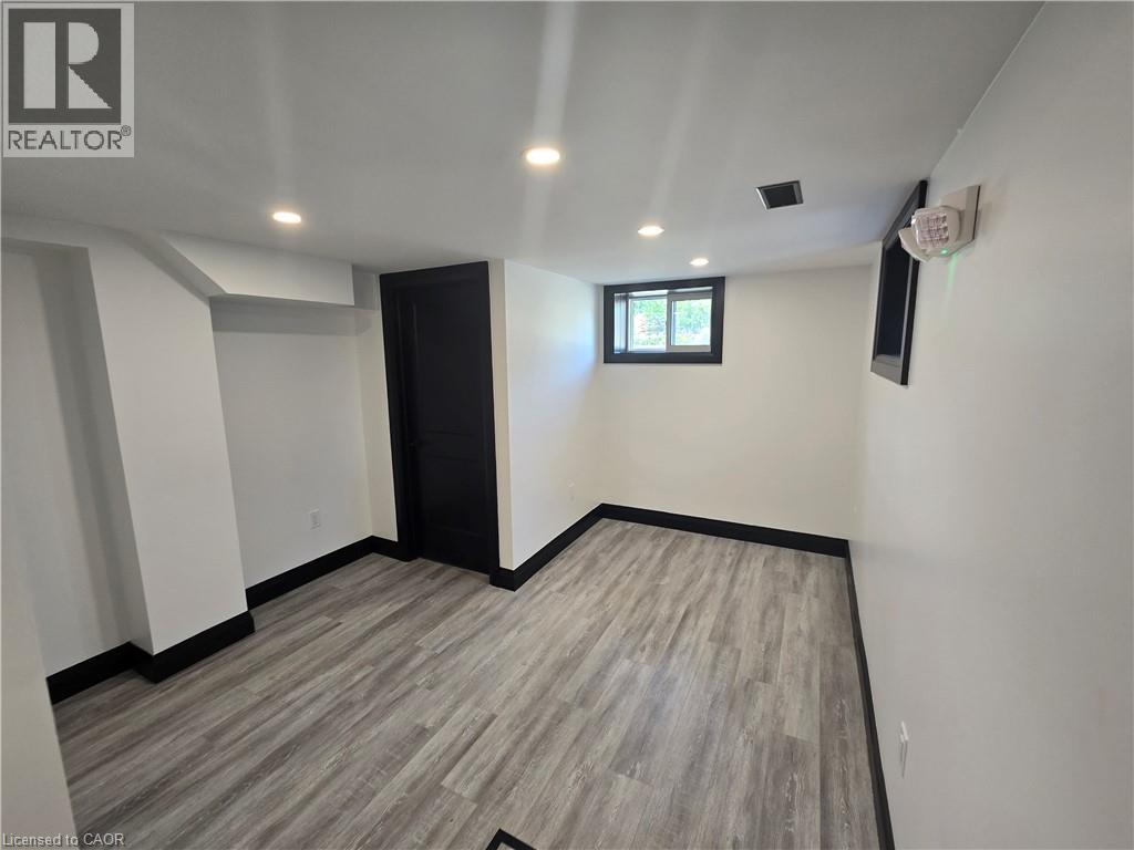 531 Queenston Road Unit# 2, Hamilton, Ontario  L8K 1J7 - Photo 10 - 40870475