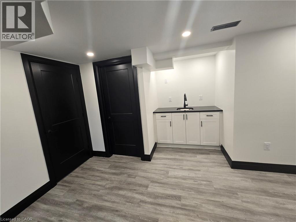531 Queenston Road Unit# 2, Hamilton, Ontario  L8K 1J7 - Photo 16 - 40870475
